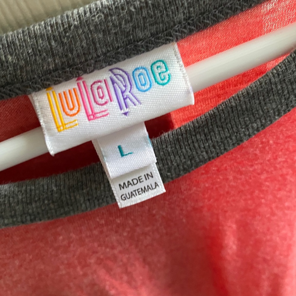 Lularoe Peach(ish) Randy top - Picture 5 of 5